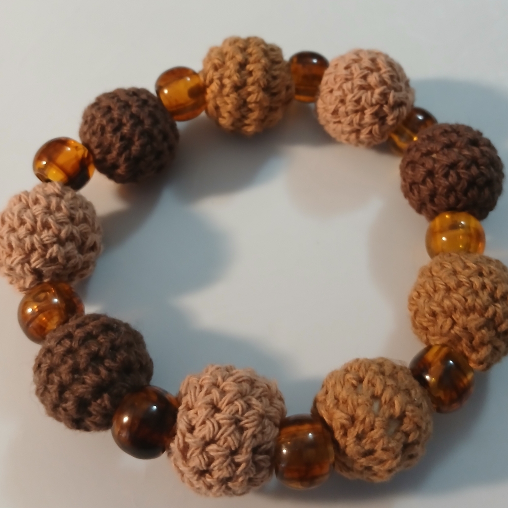 NWT Handcrafted Brown and Amber Crochet Beads Bracelet.